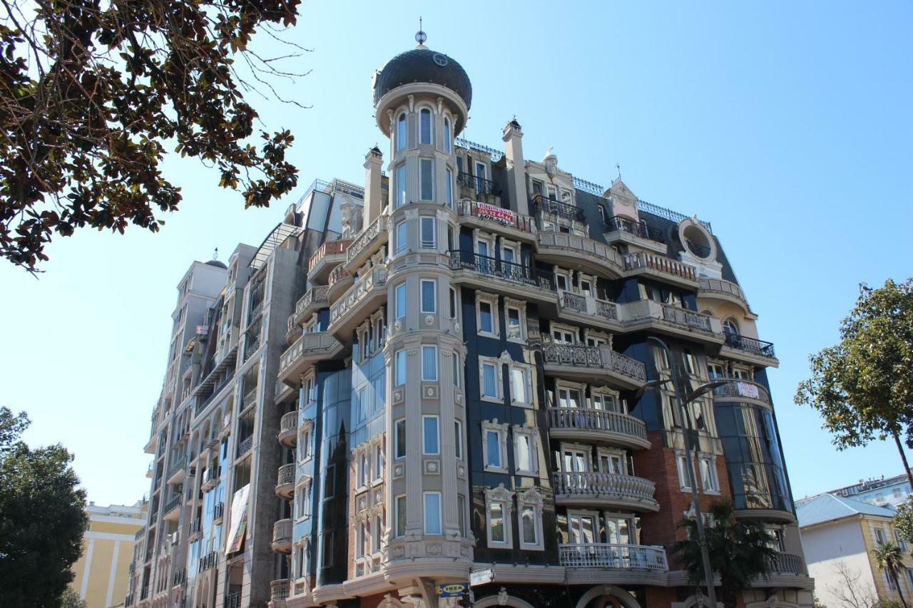 Batumi Apartment In Front Of Sheraton Eksteriør billede